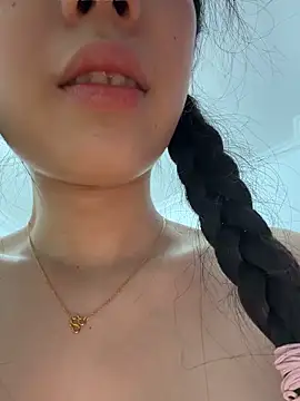TinyBabeのライブXXXチャット