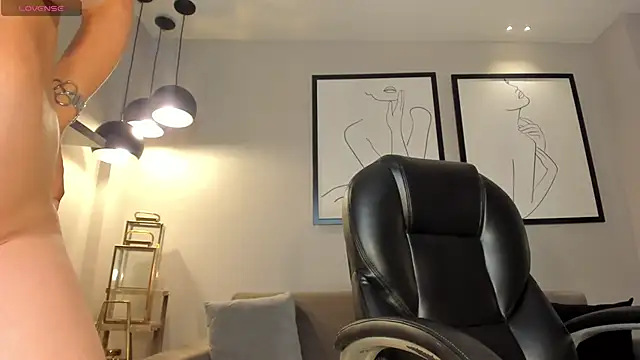 Chat XXX en directo de SunnyRivers