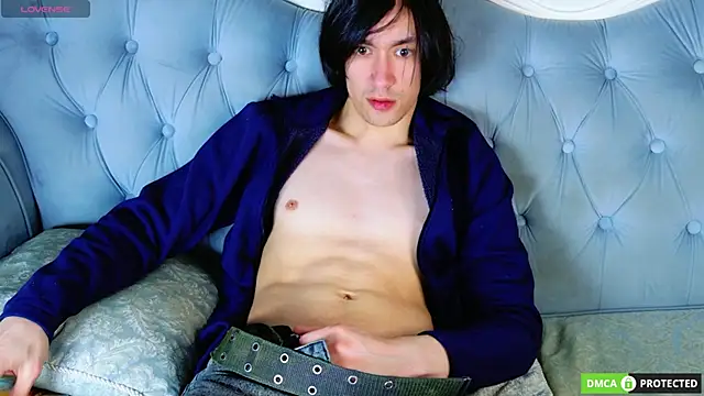 Show modela CalvinOwens na web-kameri