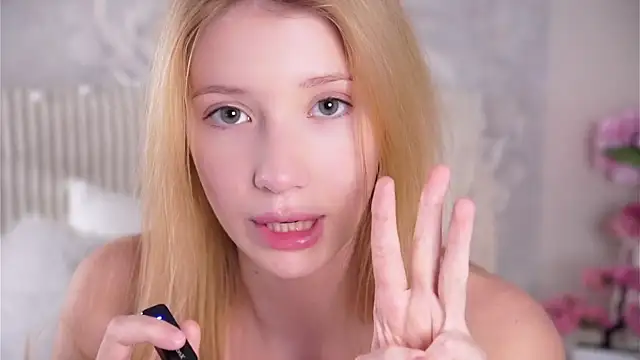 SunnivaCovil 现场XXX聊天