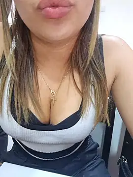 دردشة Yelii_ الجنسية المباشرة