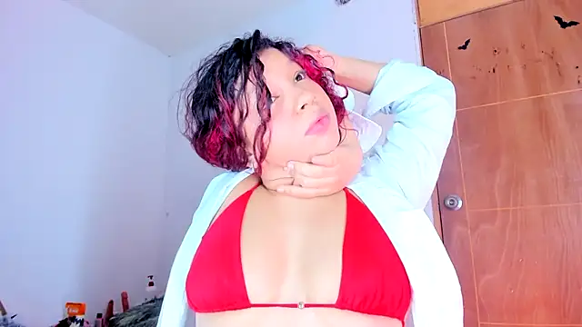 Emily_Coper18 Adlı Modelin Canlı XXX Sohbeti