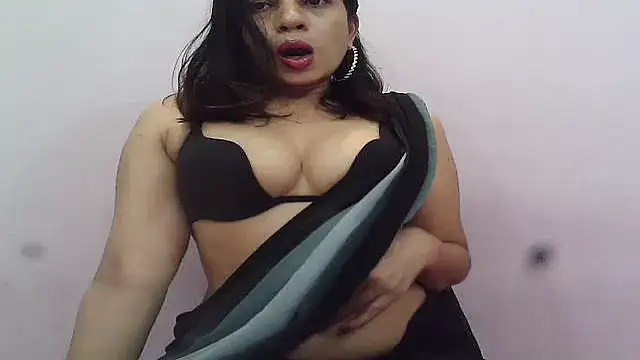 دردشة HotyRose الجنسية المباشرة