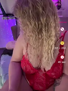 CurvyAnonymousGirl89 Adlı Modelin Web Kamerası Şovu