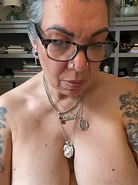 dieseldame1313's Webcam Show