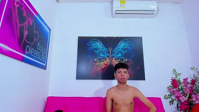 Spicy_guys Webcam Show