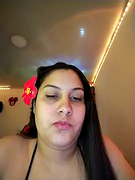 esmeralda_jadees élő XXX-chatje