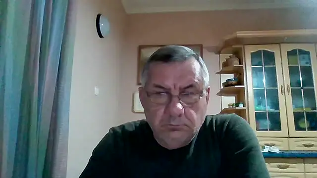 Show modela machomale3 na web-kameri