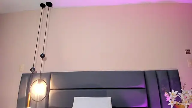KeniaCarterr – Naživo XXX chat