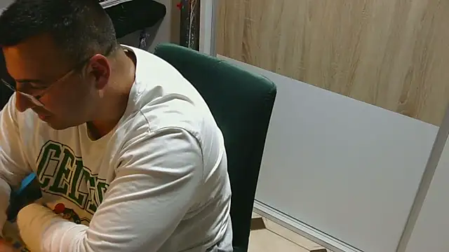 Show de VanillaTime78-Jorge na webcam