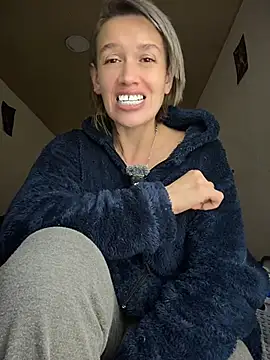 Онлайн чат XXX MARILYNMADELENAKOVANOVA