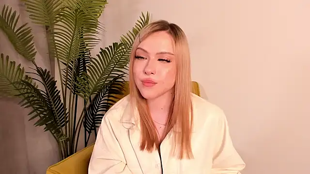 AshleyChristal Chat XXX in diretta