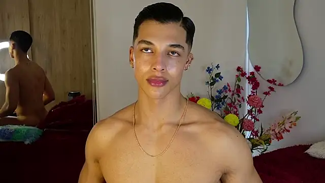 Troye_Williamsのウェブカメラショー