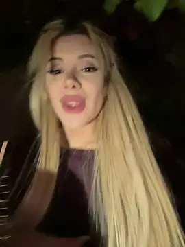XXX chat uživo modela AlyssaFoxx_