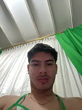 ApoloGray__ Live XXX-chat
