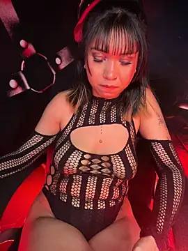 Laila_LS 即時 XXX 聊天