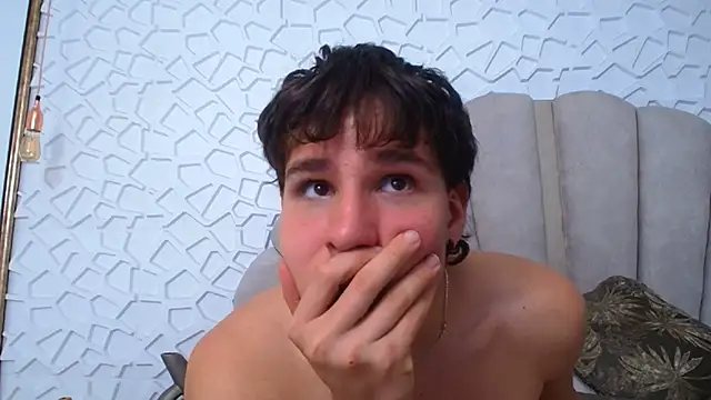 Онлайн чат XXX SEXYBOY_VC