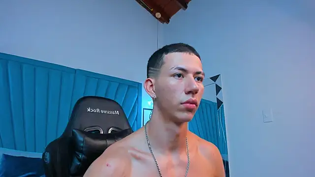 OliverThompsonJS webkamerás műsora