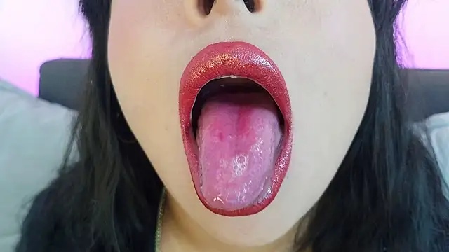 mia_roux1's Live XXX Chat