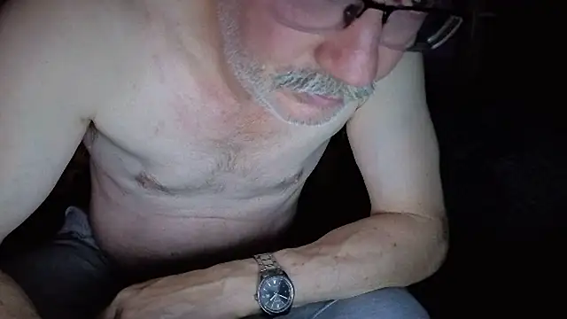 loverboyxxx69's Live XXX Chat