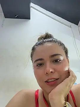 Chat +18 de rapunzel069 ao vivo