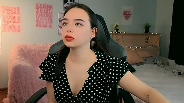 Chatroom XXX en direct de Sunsetberry