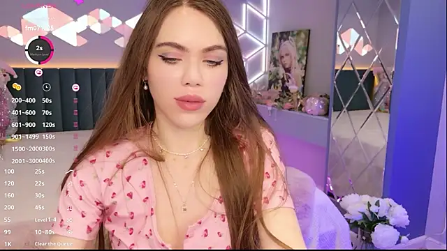 MimiForce Chat XXX in diretta