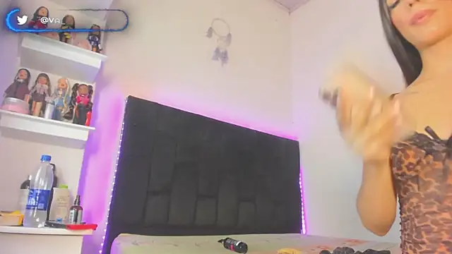 _valeriaaa 网络视讯表演