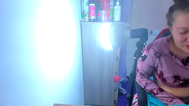 Онлайн чат XXX Luna_Analya