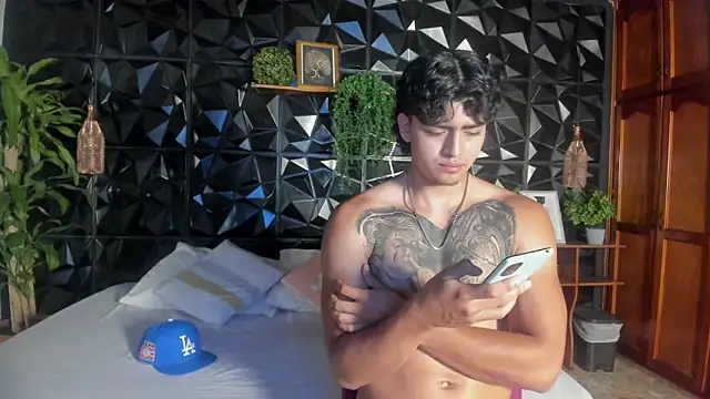 Chat XXX ao vivo de elliot_colton
