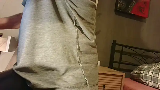 T0Yforeskin Pertunjukan Webcam