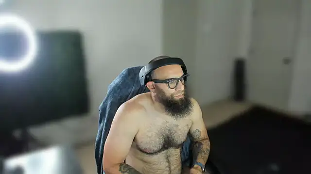 MastaWolfy Live XXX-chat