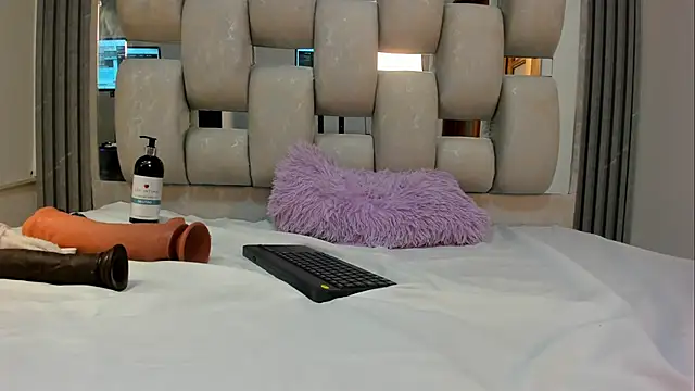 Wonderkloe_'s Live XXX Chat