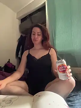 Nina-Chick777's Live XXX Chat
