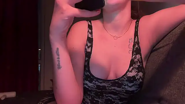 mistressayc's Live XXX Chat