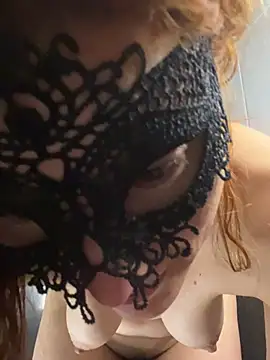 Chatroom XXX en direct de Miacarry