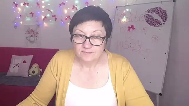 EmilyL0ve's Live XXX Chat