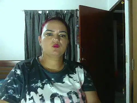 Roja_tentacion – Live XXX-chat