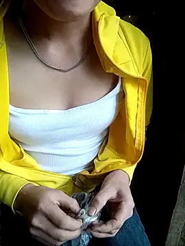 Ruaiuoi's Live XXX Chat