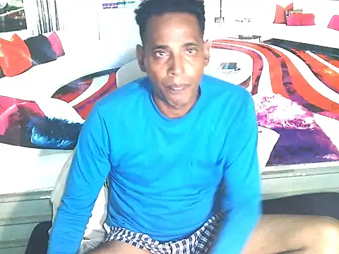 IndianHunk01 在線直播表演