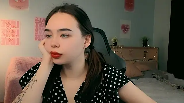 Sunsetberry Chat XXX in diretta