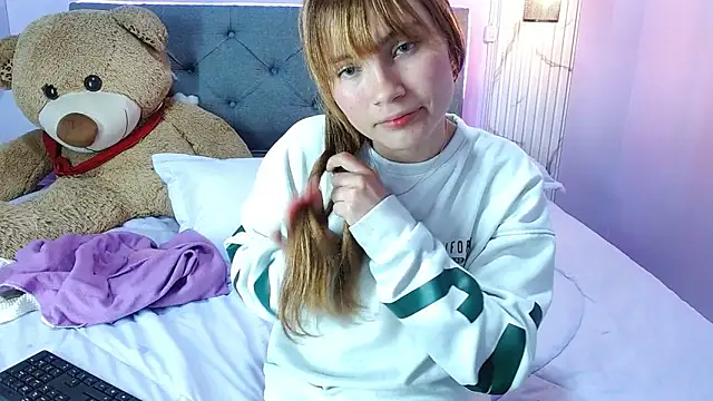 Celeste__Londonのウェブカメラショー