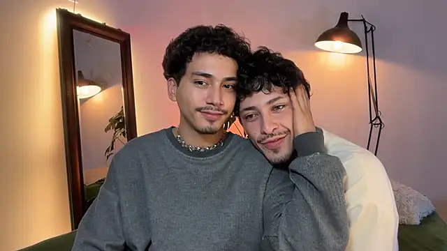 Noah_and_Steven – Live XXX-chat