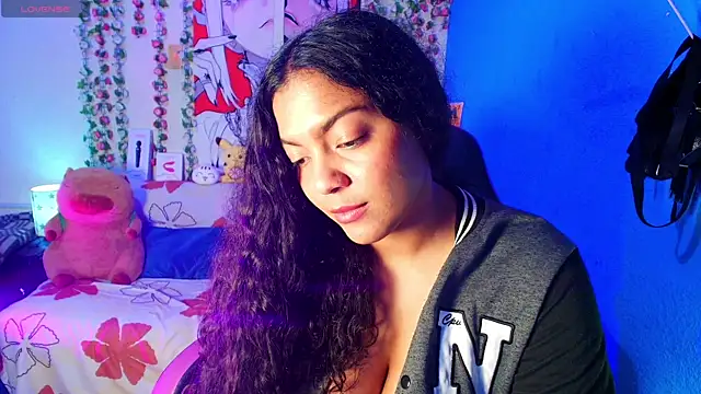 Chat +18 de Vicky_Miller_05 ao vivo