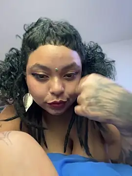 PrincessLauren420 现场XXX聊天