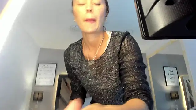 cellestehot's Live XXX Chat