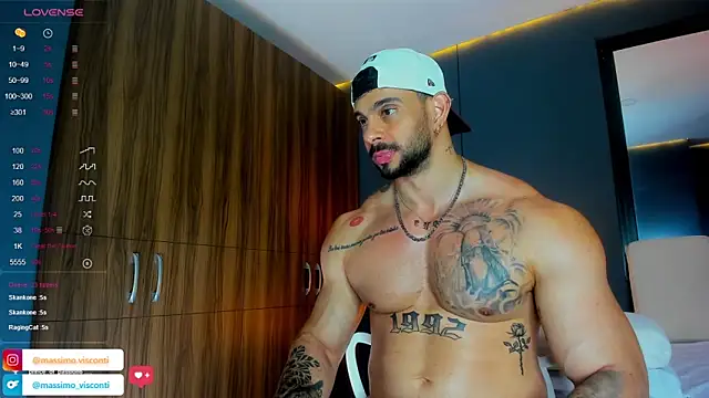 massimo_visconti's Webcam Show