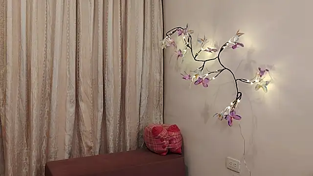 Онлайн чат XXX Bella_Exhibition