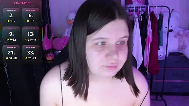 AmyVibess: онлайн-секс-чат