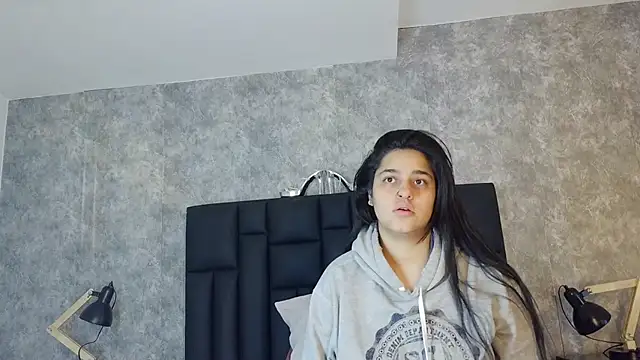 crystaldarliing's Live XXX Chat